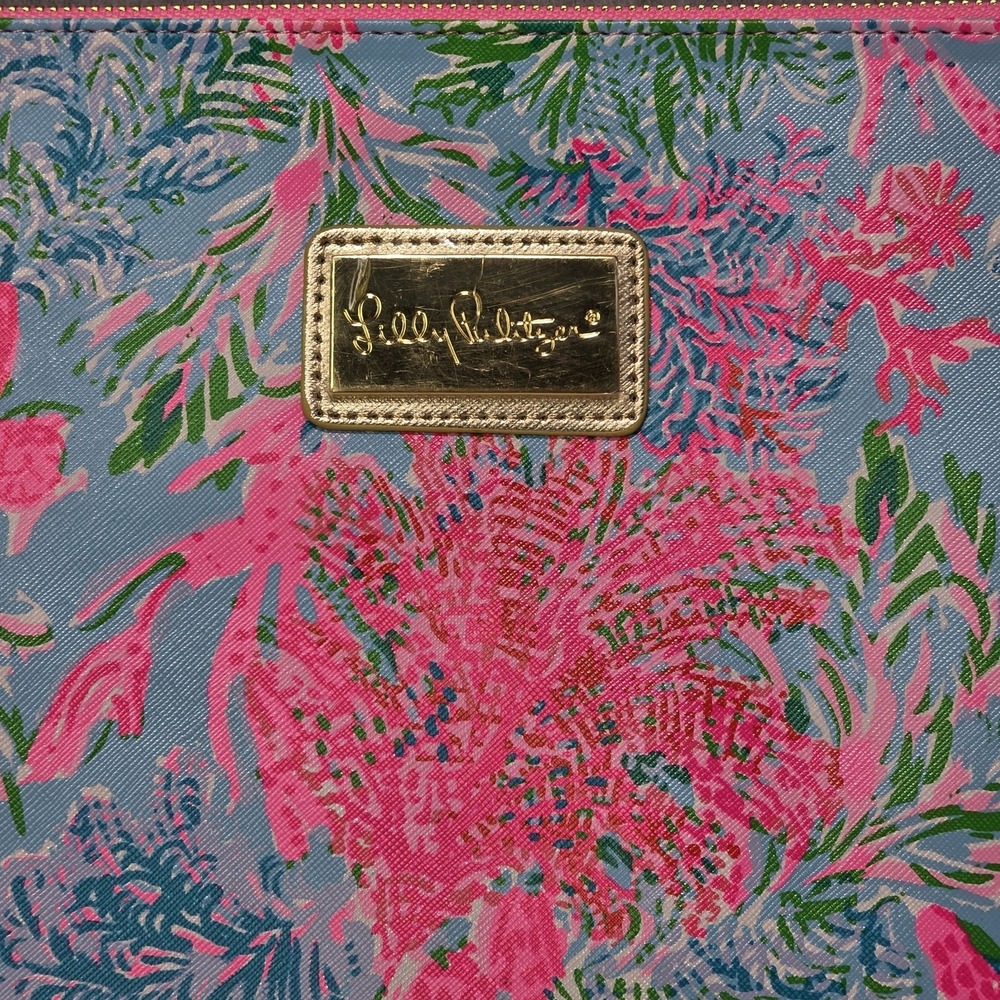 Lilly Pulitzer Tech Pouch Set Two-Piece Aqua Floral Pattern "Cay To My Heart" - Picture 4 of 7
